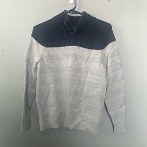 Tommy Hilfiger Children’s XL 16-18 button pullover two color gray navy cardigan